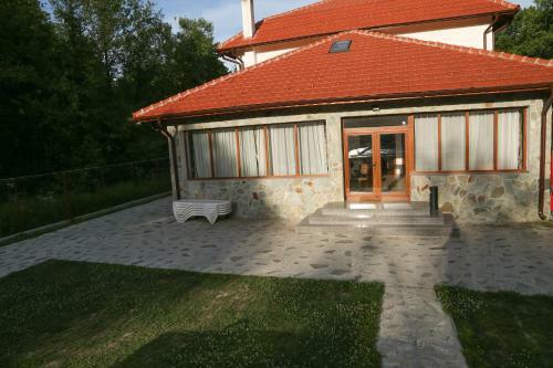 Hostal Pensiunea 2 A-mici