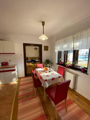 Family Friendly 4village House