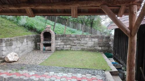 Hostal Casa De Oaspe?i " Rodica"