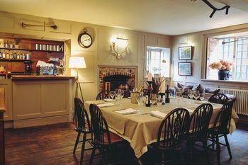 Hostal Hambro Arms