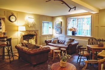 Hostal Hambro Arms
