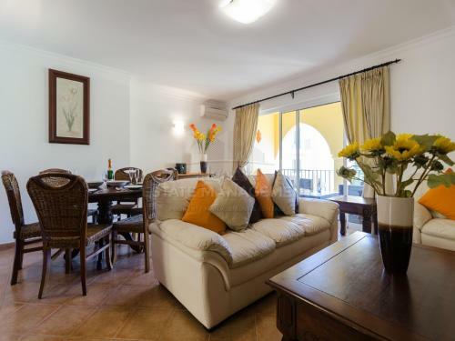 Jardim Da Meia Praia Apartment