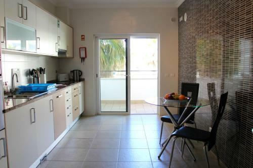 Health Approved Apartment With Ac, Terraces And Pool