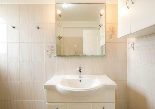 Apartamento Moonstone In Lagos Centre (just 5 Min From Beaches)