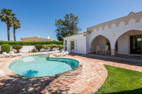 Quinta Da Caldeira - Villa Com Piscina A 5 Minutos A P� Da Praia