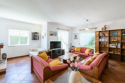 Quinta Da Caldeira - Villa Com Piscina A 5 Minutos A P� Da Praia