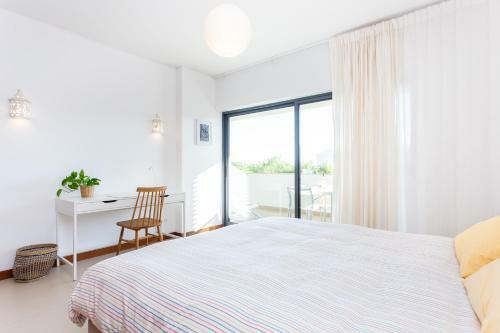 Luxurious And Bright Marina Village Apartment