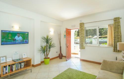 Casa Monte Cristo Apartments - Lime