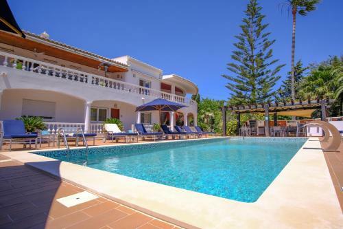 Casa Monte Cristo Apartments - Almond