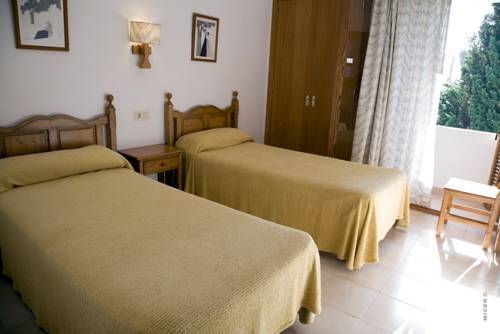 Apartamentos Leo