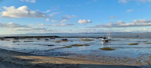 Nicks & Carmels By The Sea