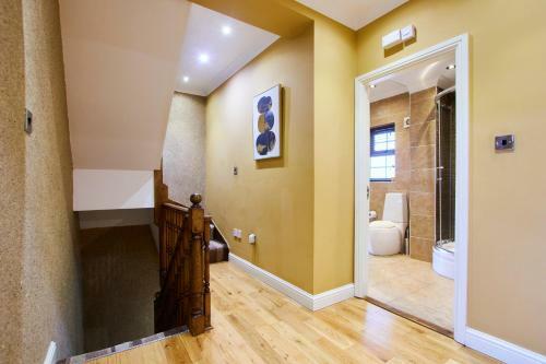 Homebird Property - Carter Knowle House
