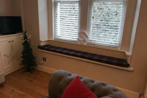 8a Tweed Cottage, Just Off The High St In Peebles