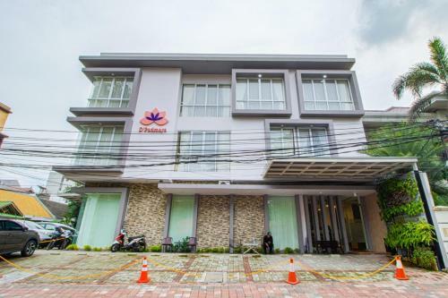 Hotel D?padmaya Residence