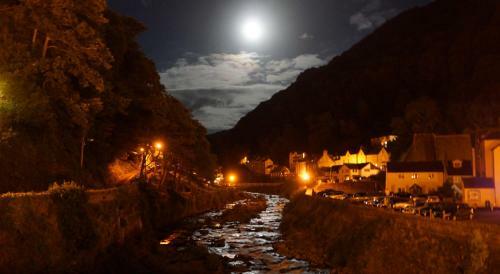 The Lyn Valley Hotel