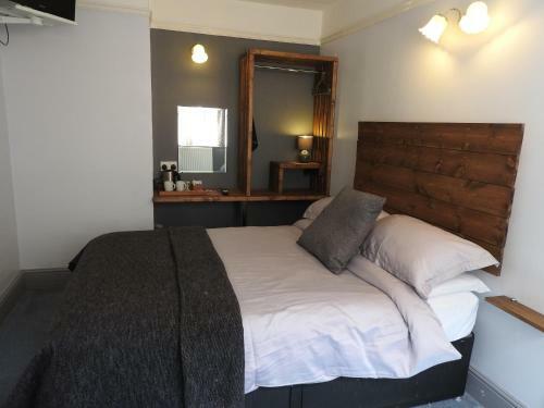 Hostal Riverside Cottage