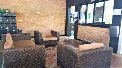2 Bedroom Condo - Regent Pratumnak