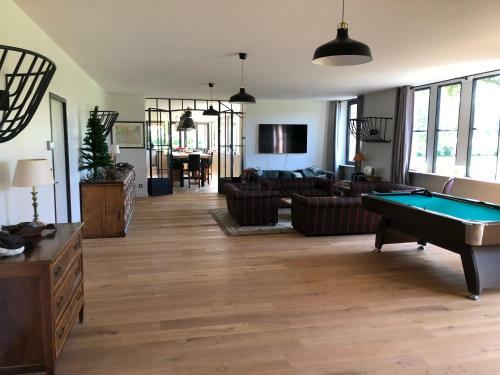 Bed & Breakfast Orangerie De Chatel-selection Figaro & Elle Magazine