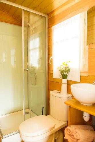 Hostal La Roulotte Au Fond Du Pr�