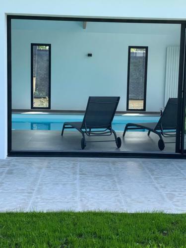 Villa Avec Piscine Int�rieure � Sainte- Marine