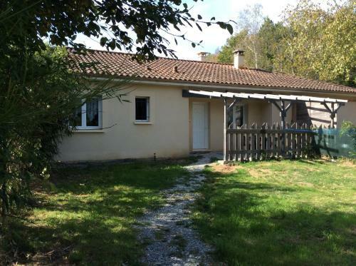 Apartamento H�bergement � Compreignac 87140