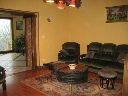 Maison De 3 Chambres Avec Jardin Clos A Compolibat