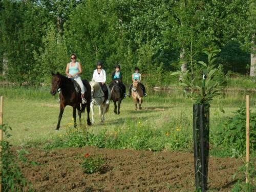 Bed & Breakfast Le Ch�teau De Roqueb�re