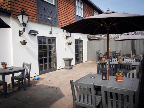 Hotel Cross Roads By Good Night Inns