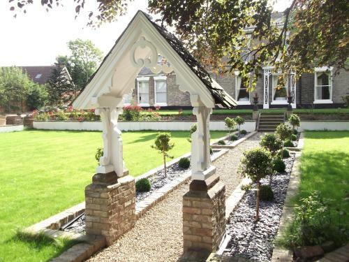 Bed & Breakfast Dunedin Country House