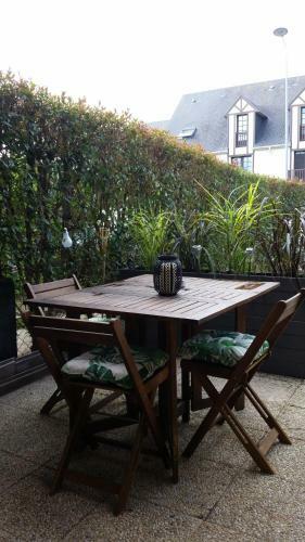 Apartamento F2 Avec Terrasse Sud, Parking, Wifi Courseulles