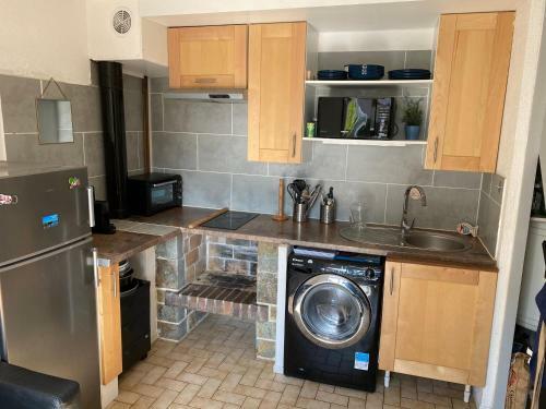 Charmante Maisonnette � 100m De La Plage