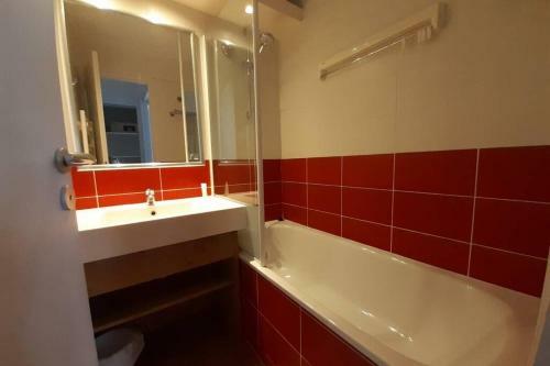 Apartamento La Tania 309 Le Britania