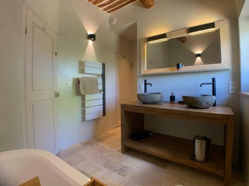 Apartamentos Ermitage Crestet (ventoux - Provence)