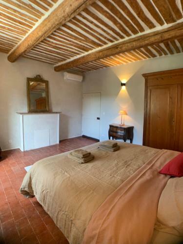 Apartamentos Ermitage Crestet (ventoux - Provence)