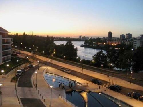 Apartamento Flat With Lake Views Only 30 Min From Disneyland