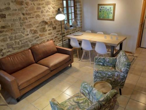 Serene Holiday Home In Cussac With Private Terrace, Barbeque