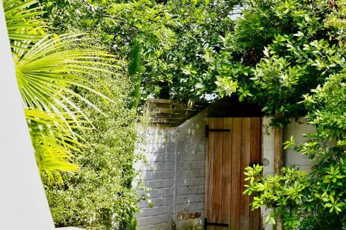 Maison De Charme � Cot� De L'hippodrome
