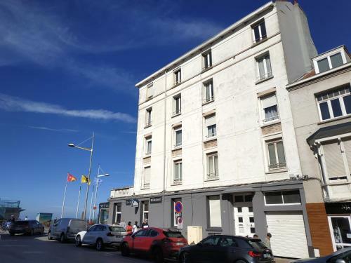 Sea View & Beach Studio Apartment - Blue Horizon