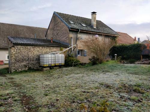 Maison de 2 Chambres Avec Jardin Clos Et Wifi A Echalot