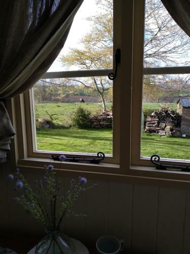 The English Shepherds Hut @ Les Aulnaies