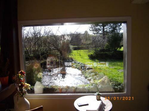 Les 2 Chaumi�res Avec Piscine