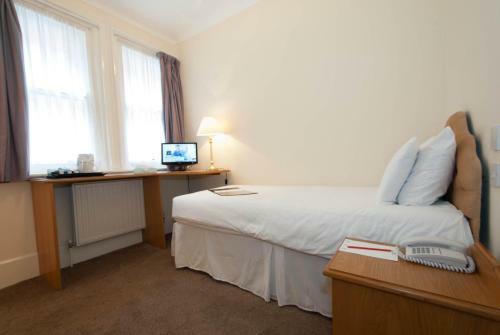 The Courtlands Hotel