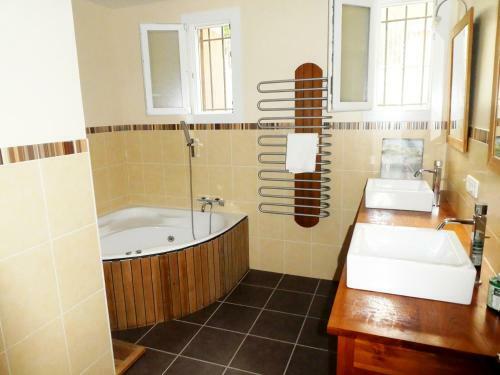 L'ours Brun Holiday Rental