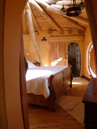 Bed & Breakfast Cabane-hobbit De Samsaget