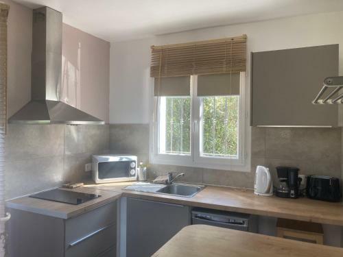 Studio Eze Dans Villa R�cente - Pied Village - Parking Gratuit