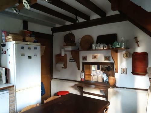 Chaumi�re Au Calme Pr�s D'honfleur