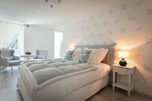 Hostal Chateau De Heaas