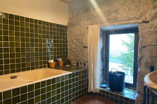 Maison de Famille Confidentielle En Loz�re