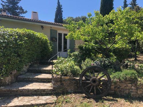 Bed & Breakfast Crazy Foxy Retreats