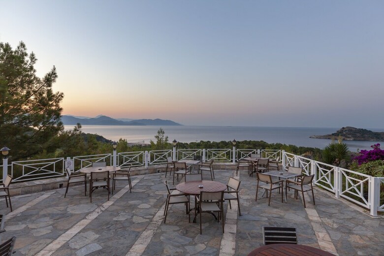 X Life Hotel Sarıgerme 15 - Adult Hotel